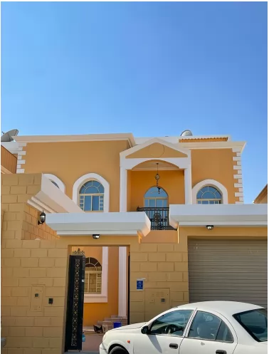 Residential Ready Property 6+maid Bedrooms U/F Standalone Villa  for sale in Abu-Hamour , Doha-Qatar #7608 - 1  image 